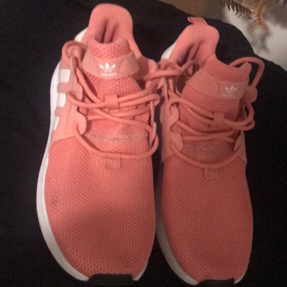 Adidas sneakers size 5 in womens U.S.A